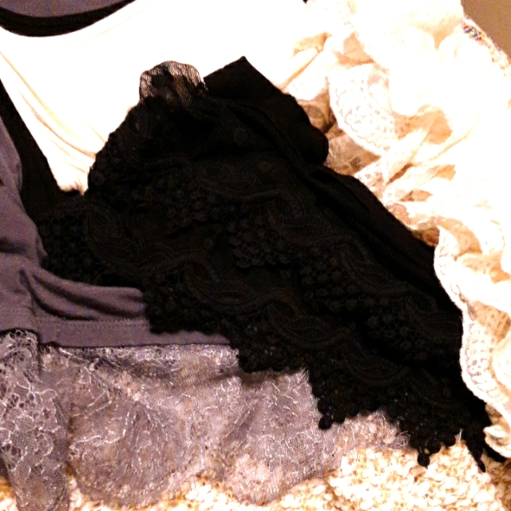 3 ruffle/lace under tunics